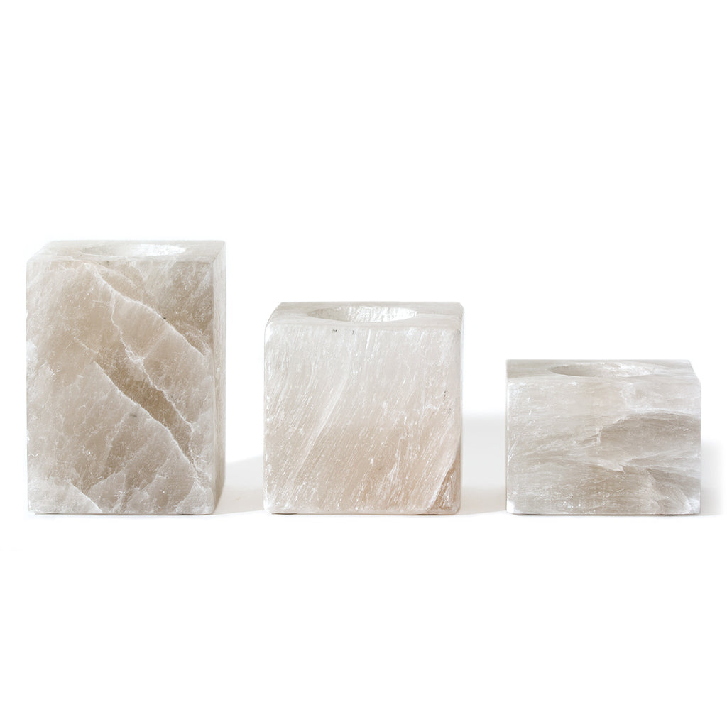 Candle Holder with Sugar Rock and Aromatherapy Design